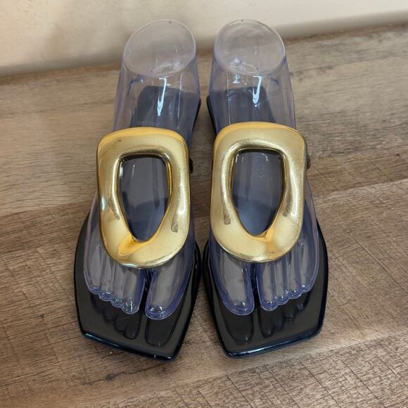 Jeffrey Campbell Shoes - Jeffrey Campbell Linques Jelly Ornament Flat Sandals women’s size 6 shoes Anthro